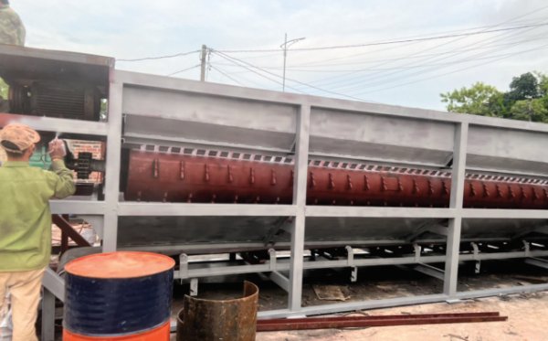 Máy lột vỏ gỗ keo - Ảnh 4
